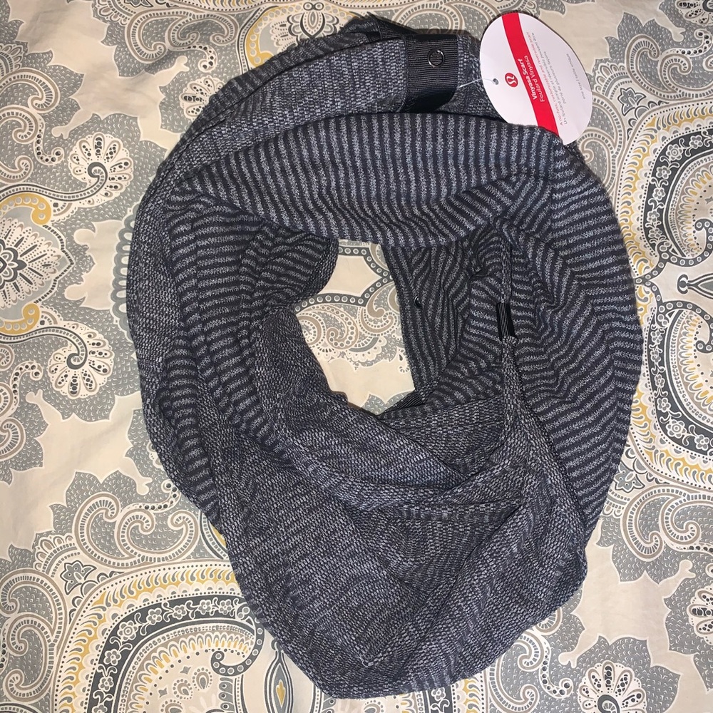 Never worn Lululemon Vinyasa Scarf